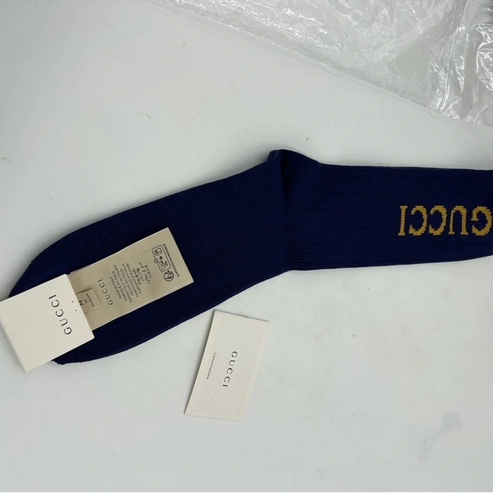 Men’s Gucci intarsia logo socks size medium, made in Italy